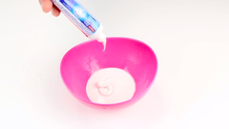 Cách làm slime đơn giản tại nhà bằng dầu gội và kem đánh răng