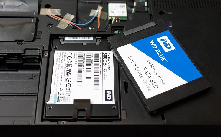 Laptop có lắp được cùng lúc SSD và HDD?
